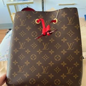 Louis Vuitton MM NeoNoe bucket bag in canvas and coquelicot/poppy. NWOT